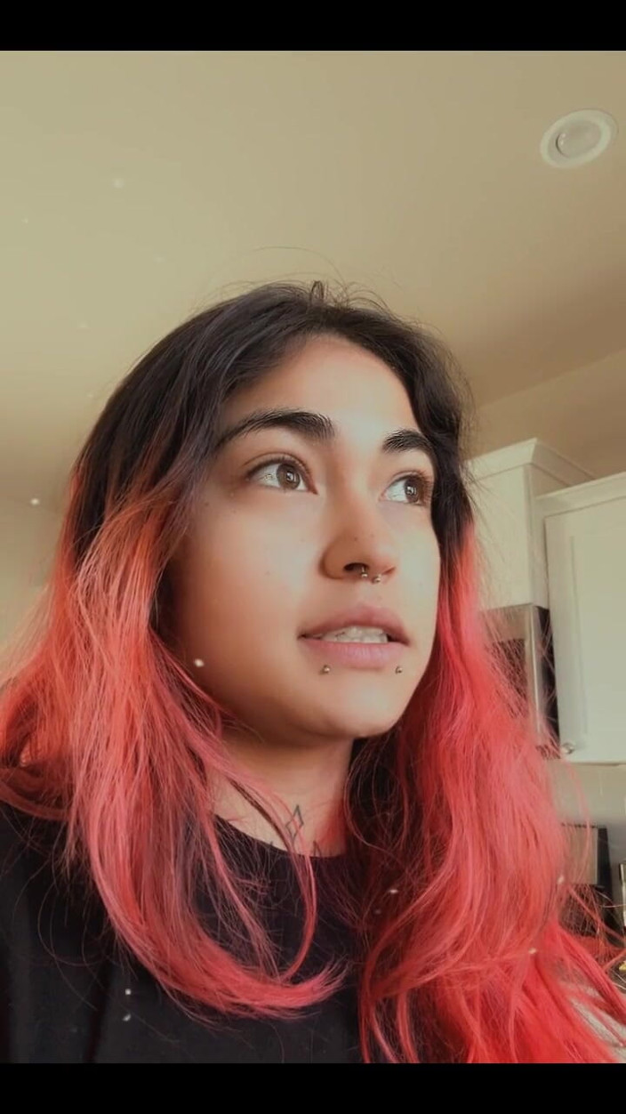 lilRavenFox: Je suis tellement excitée de faire du porno dans cette...