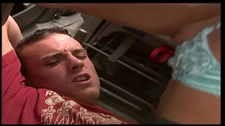 Muschi movie official: मेरी गर्लफ्रेंड बालों वाली है