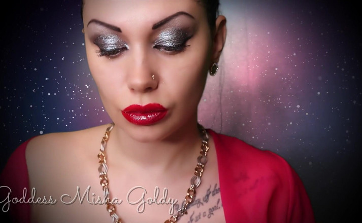 Goddess Misha Goldy: Мої чуттєві червоні губи добре почуваються на члені мого коханця, але для вас від них просто словесне приниження!