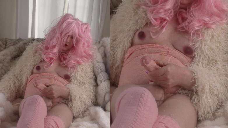 Trans fur bitch: Rothaarige Pelzschlampe Verspritzt Viel Sperma Aus Riesigem Futa Schwanz
