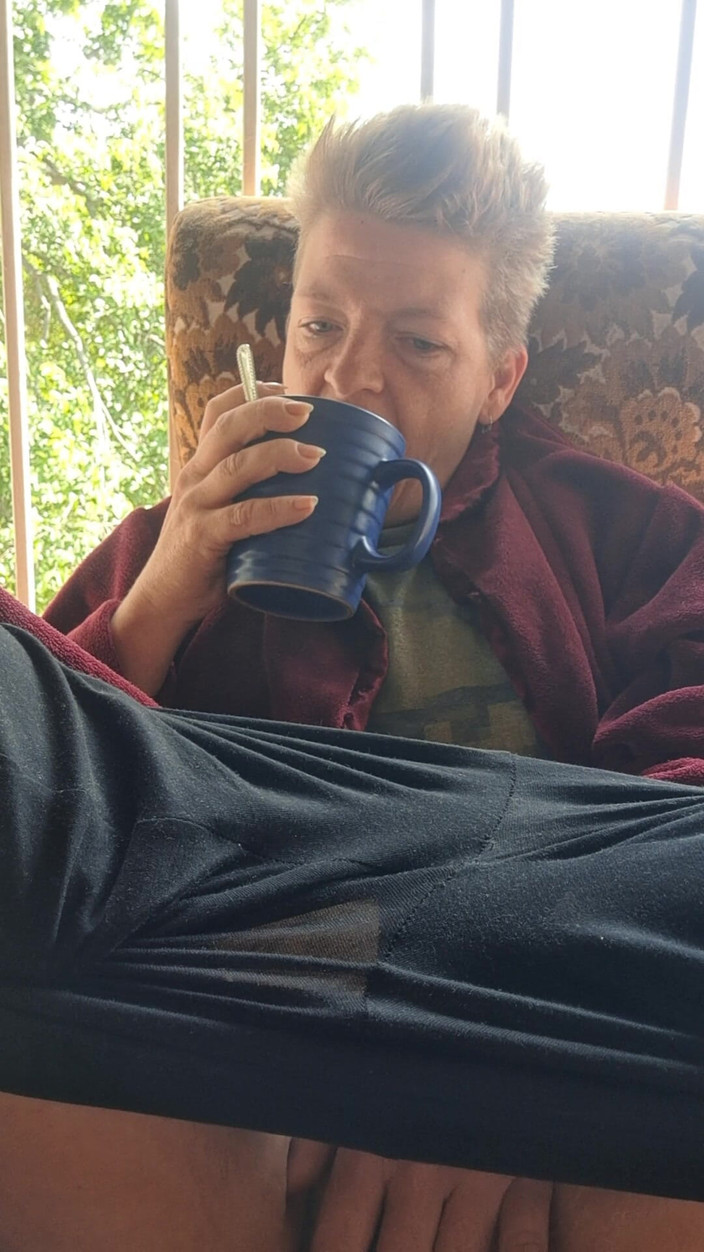 ZenitheBloodRose: 露台玩耍和抽烟