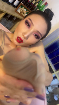 Lust 01-she Enjoys Exercising While Wearing Stockings
