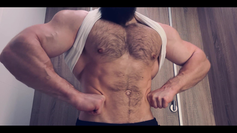 Mister Stone: Pec God. meri jordaar sans lene ko sunen aur meri...