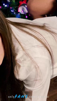 Nevlastní dcera dostala práci sekretářky, aby ji její nevlastní otec mohl každý den šukat