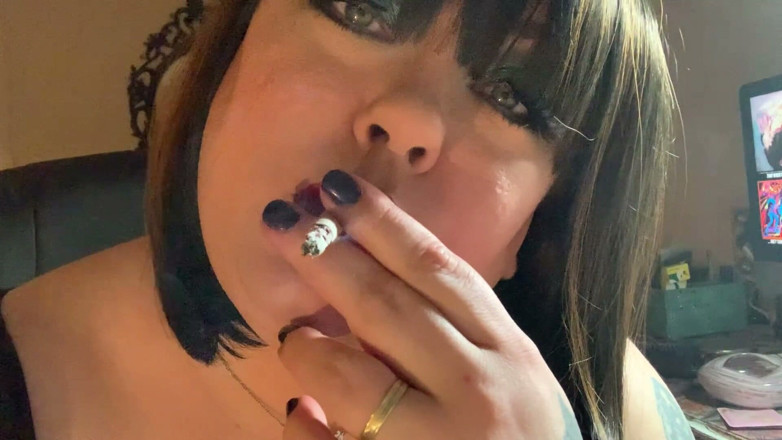 Tina Snua: BBW Tina Snua Chain Smoking Cigarettes with Nose Exhales