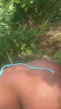 La Première Vidéo D’une Femme Très Timide, Mais Elle Est Finalement D’accord