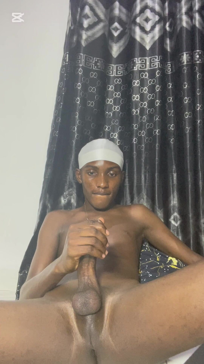 Aded-Toxic: Joven Gemela Con BBC