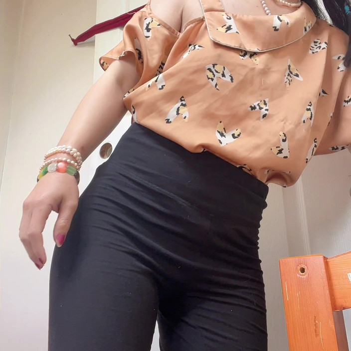 sweethanajapanese: Nosí sexy šaty Piss Pussy Nice