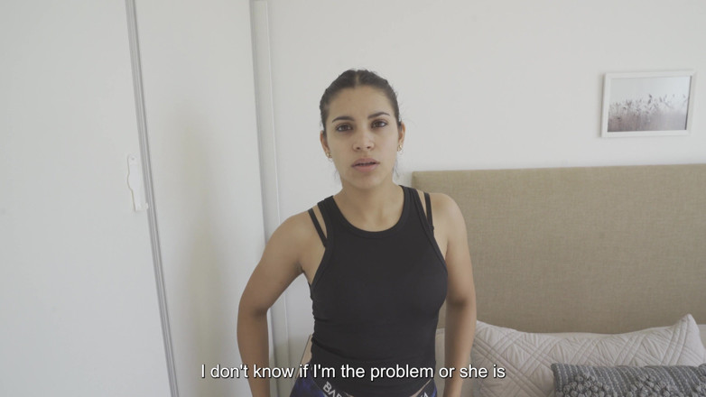 Sweet American: Minha meia-irmã me ajuda a ter uma ereção e nós...