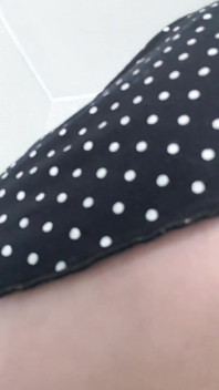 Piss Under Skirt