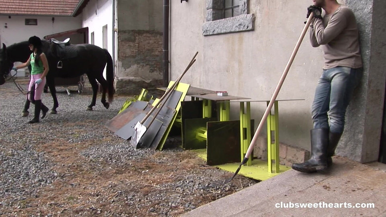 SweetHeartsClassic: Lucy Seduces the Stable Hand