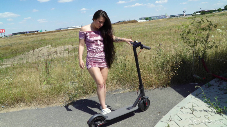 Karups Solo: Scooter Slut