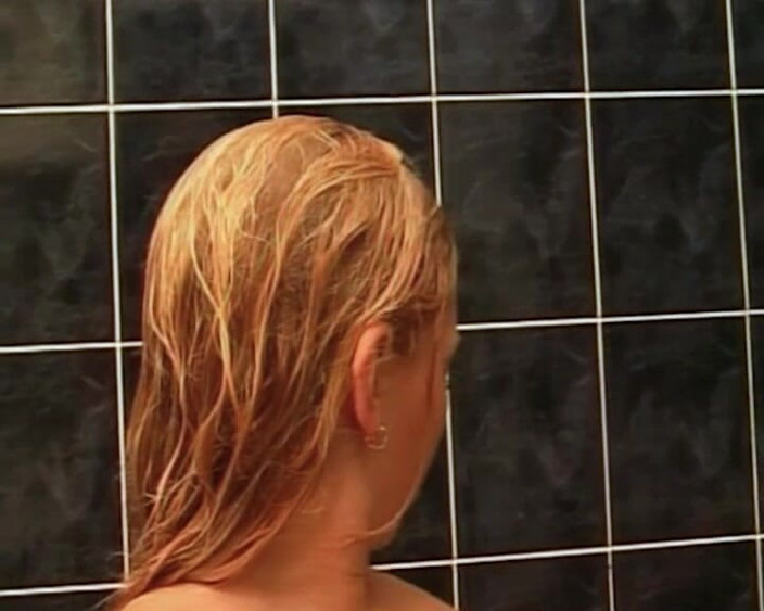 Purzel: Hot Lesbians Licking Pussy and Fingering Wild in Shower and...
