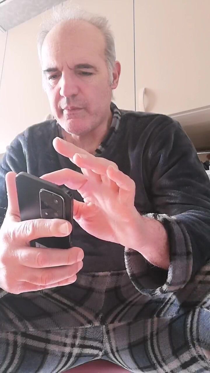 Setesesso7: Uzun bir Pazar günü penisimi mastürbasyon ve boş plastik şişeye işemek