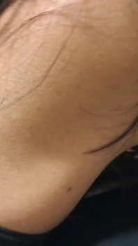熟女倒着含着阴茎，视角