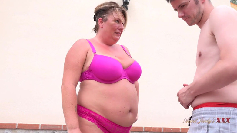 Aunt Judy's XXX: Ajudysxxx - matură sexy roșcată țâțoasă Jojo își seduce antrenorul personal
