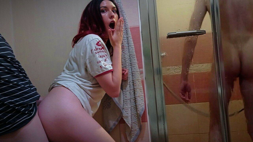 Wife Cheats on Her Husband While He Is in the Shower. (SweetAndFlow) Wife Cheats on Her Husband While He Is in the Shower. (SweetAndFlow)