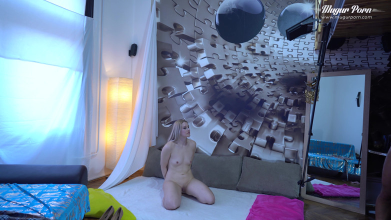 Mugur's World: Velký zadek Diane Chrystall šuká ve VR | V zákulisí