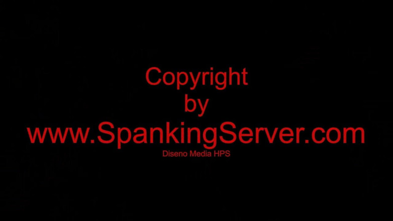 Spanking Server: ハイヒールのベイビーは彼女の丸いお尻を鞭打たれる