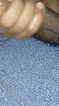 通过应用芦荟来按摩。