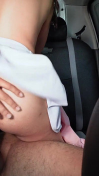 Uber-sex: Ich Ficke Mein Tinder-date Und Werde Erwischt