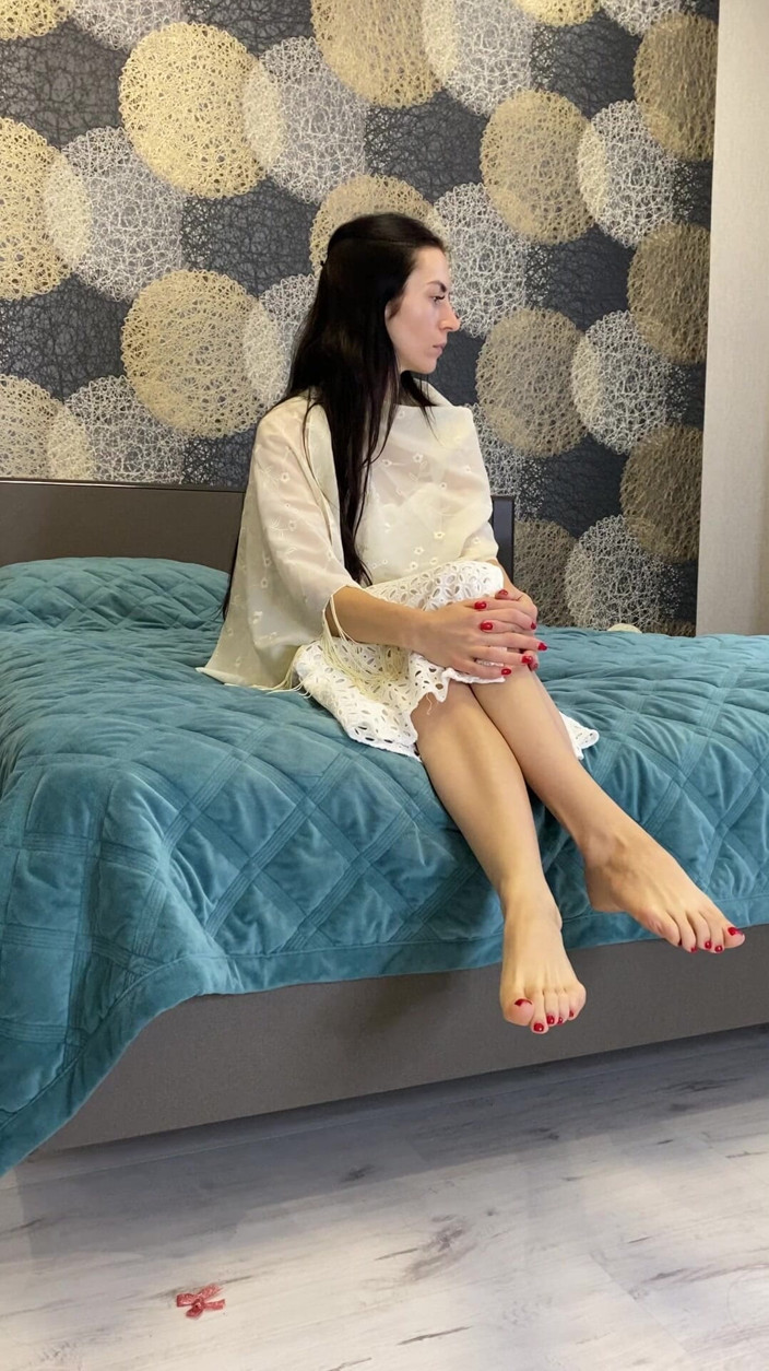 Princess Monica: Fußsklaven-training, toiletten-demütigung