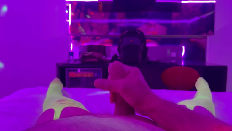 GottaLuvBB: Jerking and Shooting a Nice Load