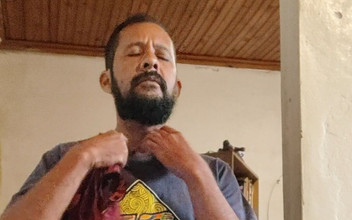 Stink HairyMale: Klip pendek Julai