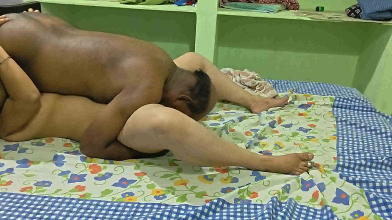 Sexy sindu: Kongkek keras dengan teman lelaki isteri
