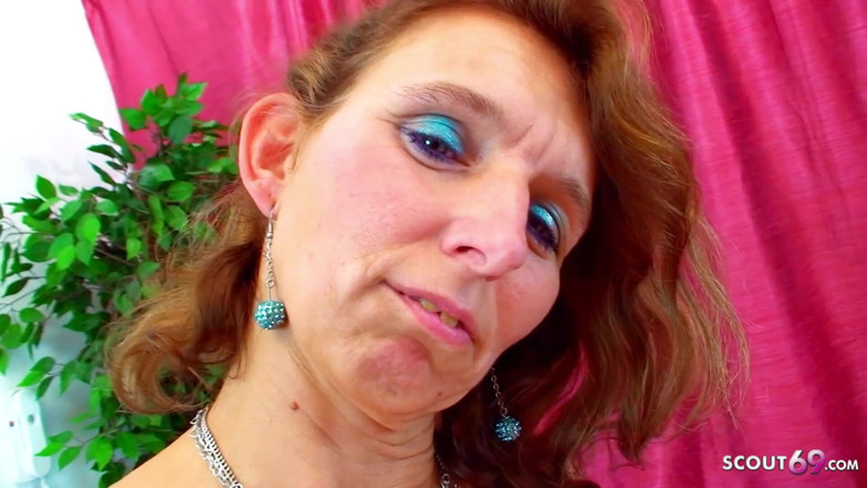 Full porn collection: Son derece kıllı amcıklı çirkin sıska olgun komşular tarafından sikiliyor