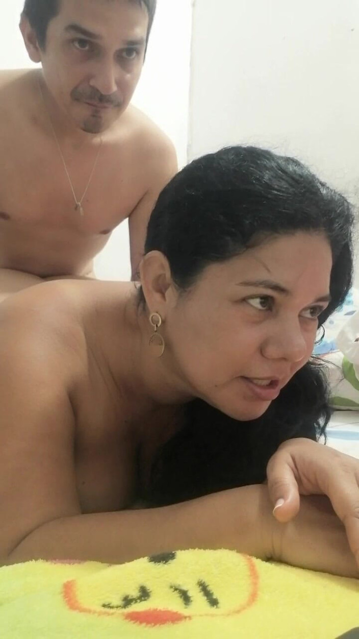 Valkyrie and Luigy Couple: Моя подруга-шлюшка обожает пососать мои яйца, глубокую глотку и жесткий анальный секс в качестве вкусной сквиртующей покорной рабыни в любительском видео