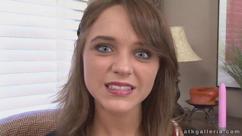 ATKIngdom Fans: Teen makes herself cum