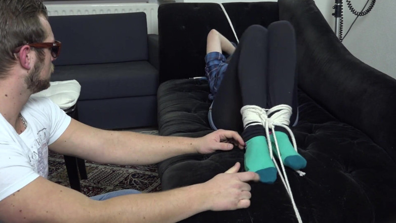 Restricting Ropes: Luna Grey - รัสเซีย กำลัง tickle