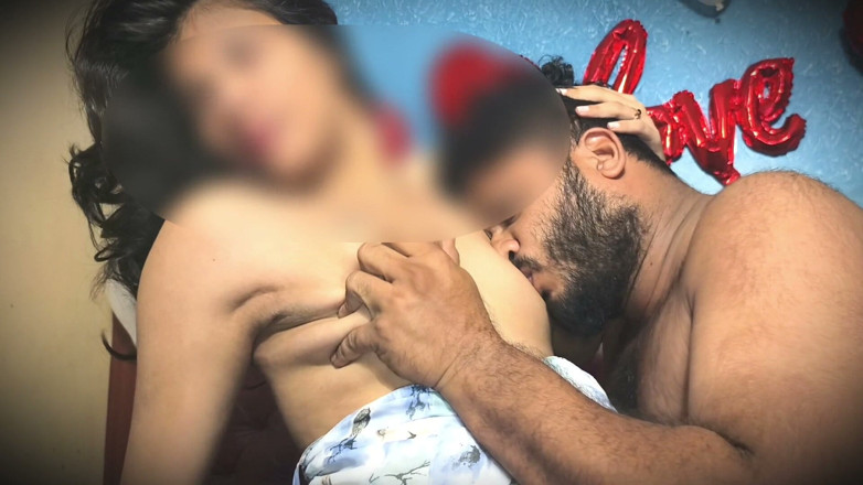 Kamasutra216789: Sevimli kolaj kız arkadaşıyla Jackson ile balayında aşklarını kutlama