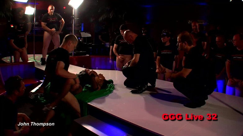 Fuck Cumshot Party: Ggg John Thompson - awek bertetek besar menyukainya dengan batang besar...