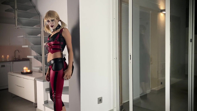 Candystart Videos: Trio cosplay di harley quinn con mostruosi