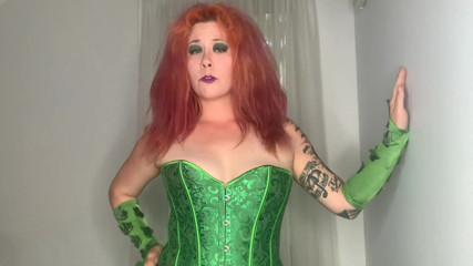 Deanna deadly: Poison Ivy łapie POV Robin dokucza i kończy go pocałunkami