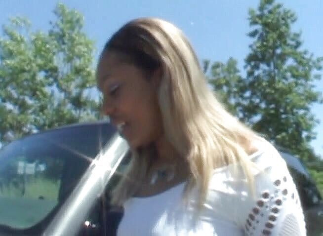 Dark Extreme: La ragazza pelosa ebano con il culo grosso cavalca un...