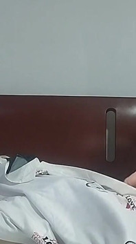 Моя зведена сестра займалася TikTok, і я її відкрив, і ми зробили насичене порно-відео