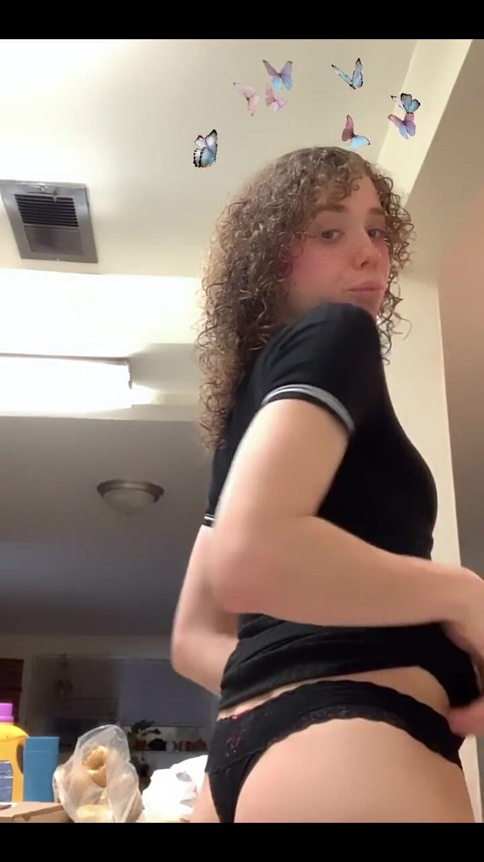 Tia Tizzianni Productions: 쇼 준비