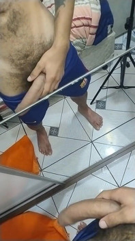 Saya menerima video daripada abang tiri saya