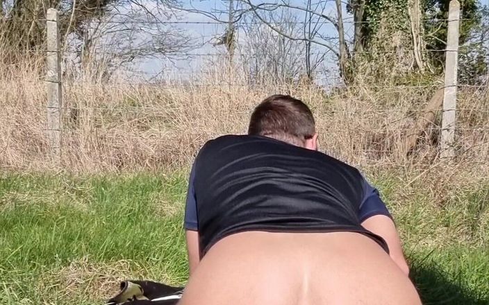 gaynaughtywelsh: Ich ficke meinen proll-stiefbruder ohne gummi im wald