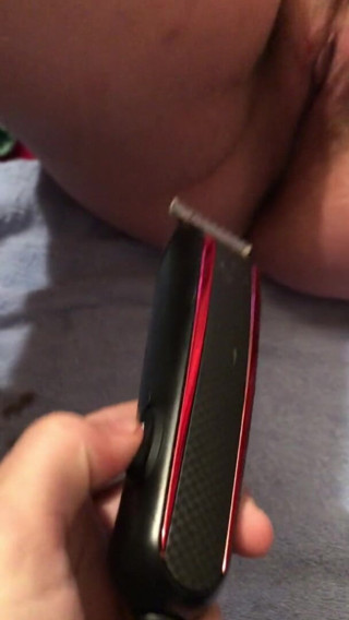 TeacHerYoung: Shaving pregnant discharge pussy and anus