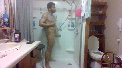 Bar n door: Duşta vuruş