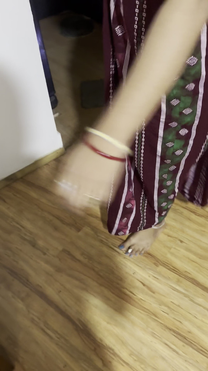 Munna647: Bengali bhabhi foi fodida em seu nighty