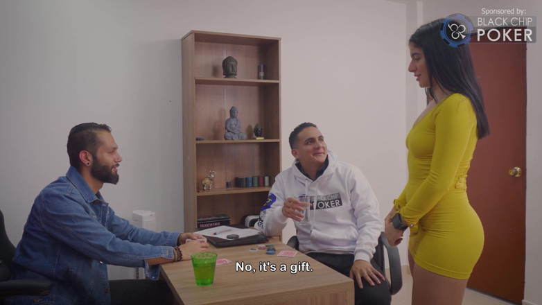 Run good girls: Latina secretária Abby Motano fodida por chefes Filip e Dani...
