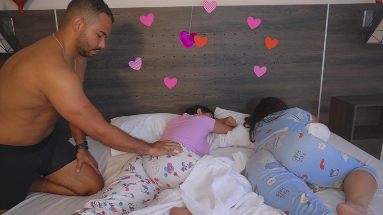 Jenifer Play: Very Hot Latina Teen Takes off My Condom and Asks...