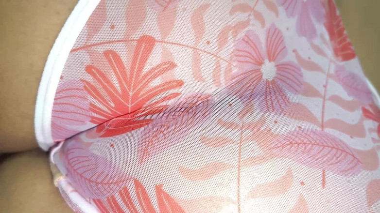 SENSESEX: Šukám svou macechu na gauči