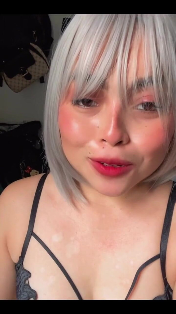 camicamilahotwife: Souvenez-vous de parents, dimanche, nous aurons une émission en direct pour...
