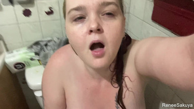 Renee Sakuya: Después de la ducha rapidito hitachi cum